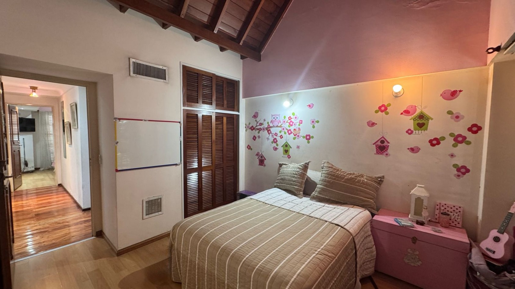 VENTA CASA 4 AMB. CON COCHERA, Versalles. APTO CREDITO
