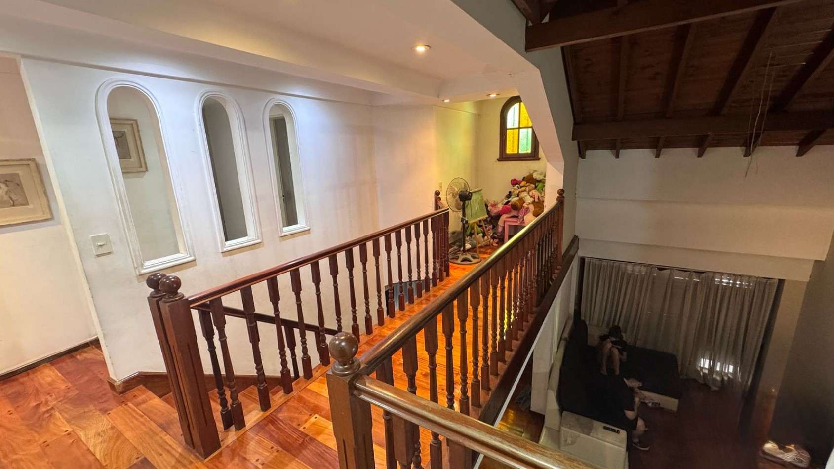 VENTA CASA 4 AMB. CON COCHERA, Versalles. APTO CREDITO